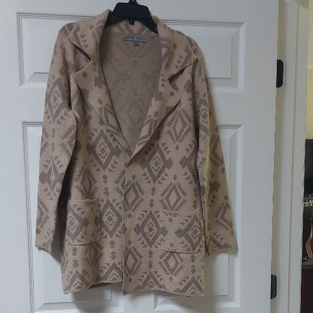 Absolutely Famous Geometric Tan Blazer